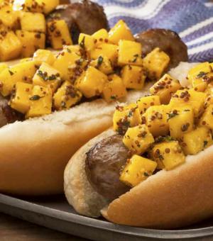 Grilled Bratwurst with Mango Relish